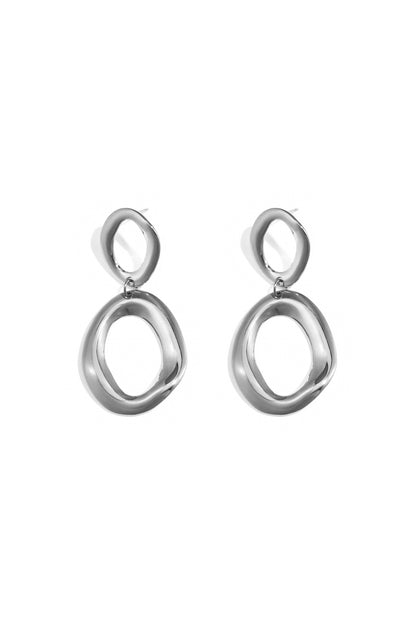 Statement-Ohrringe mit organischen Ringen