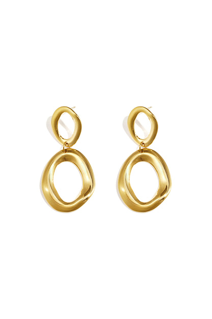 Statement-Ohrringe mit organischen Ringen