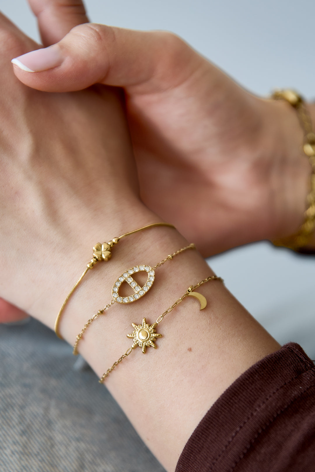 Edelstahl-Charm-Armbänder der Sun Casual Daily Simple Serie – Damenschmuck
