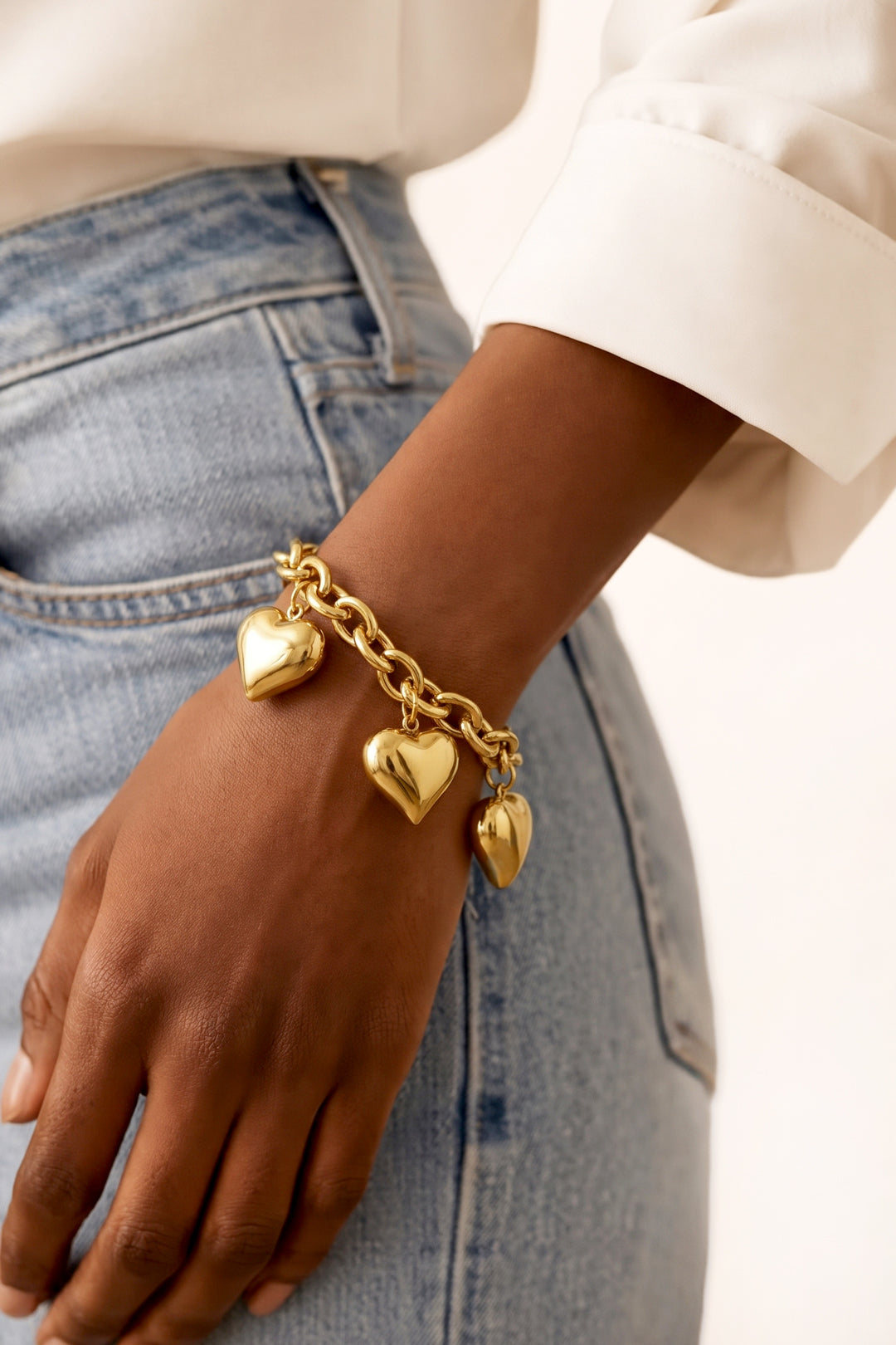 Massives Gliederarmband mit großen Herzen