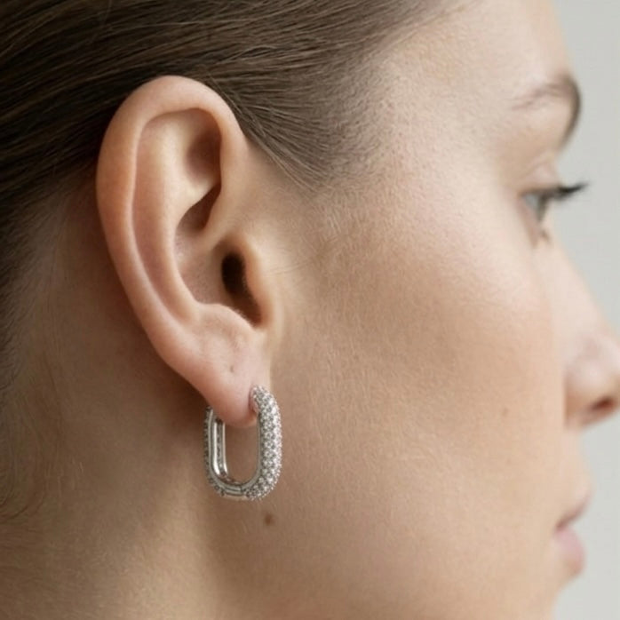 cynthia creolen getragen ohr silber | eliée jewelry