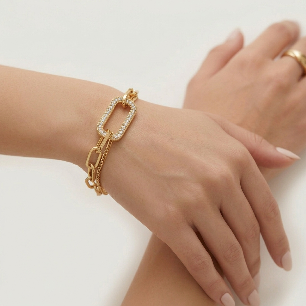 céliee vintage armband getragen handgelenk gold | eliée jewelry