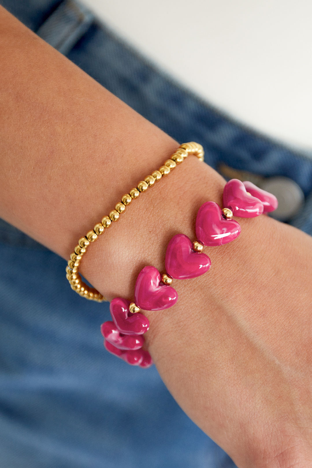 Elastisches Herzperlenarmband