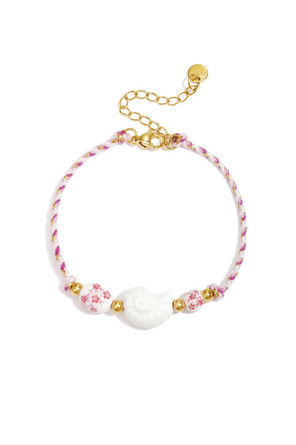 Seilarmband mit Perlen in Muschel- und Blumendesign